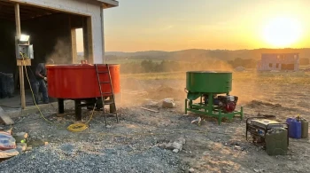 The Tether and the Titan: Choosing a Concrete Mixer is About More Than Power