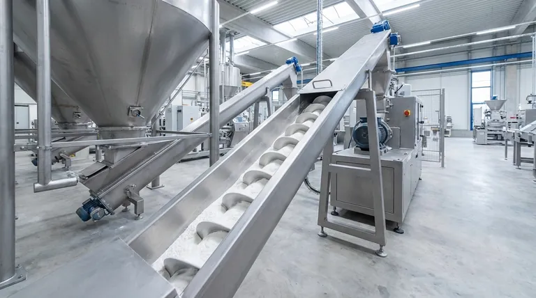 분말 이송에 나사 컨베이어를 사용하는 것의 장점은 무엇인가요? 효율성 증대 및 비용 절감