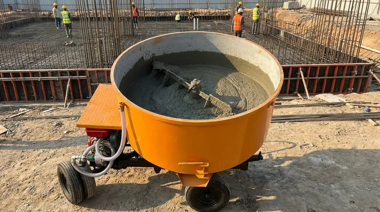 자가 적재 콘크리트 믹서에서 최적화된 혼합실 설계의 목적은 무엇인가요? 현장에서 완벽한 균질성 달성