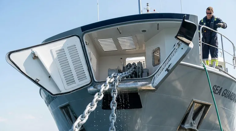 لماذا التهوية مهمة لخزانة السلسلة؟ منع التآكل وضمان سلامة السفينة