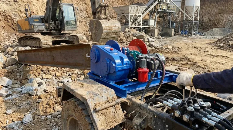 ¿Qué componentes intervienen en el funcionamiento de un cabrestante hidráulico? Domina el sistema de potencia para elevación pesada